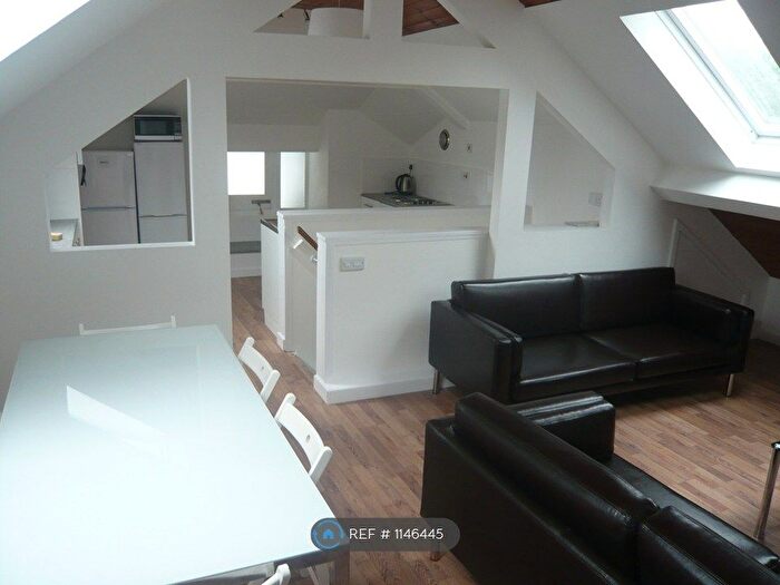 6 Bedroom Flat To Rent In Wilbury Grove, Hove, BN3