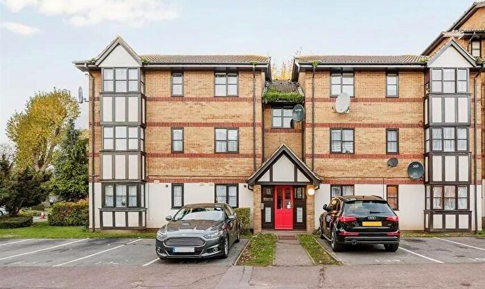 2 Bedroom Flat To Rent In Somerset Gardens, Creighton Road, Tottenham, N17