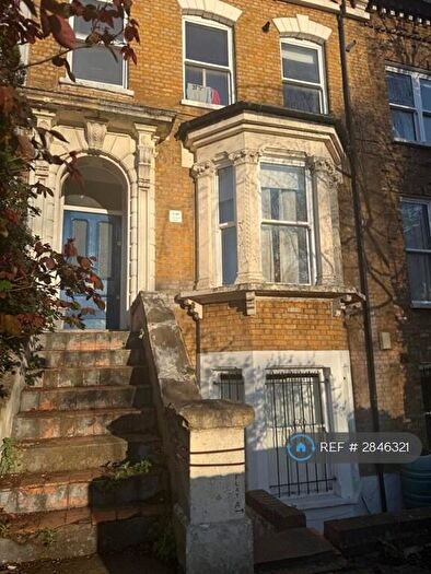 3 Bedroom Flat To Rent In Nightingale Road, London, E5