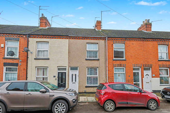 3 Bedroom End Of Terrace House For Sale In Stanley Road, Northampton, Northamptonshire, NN5