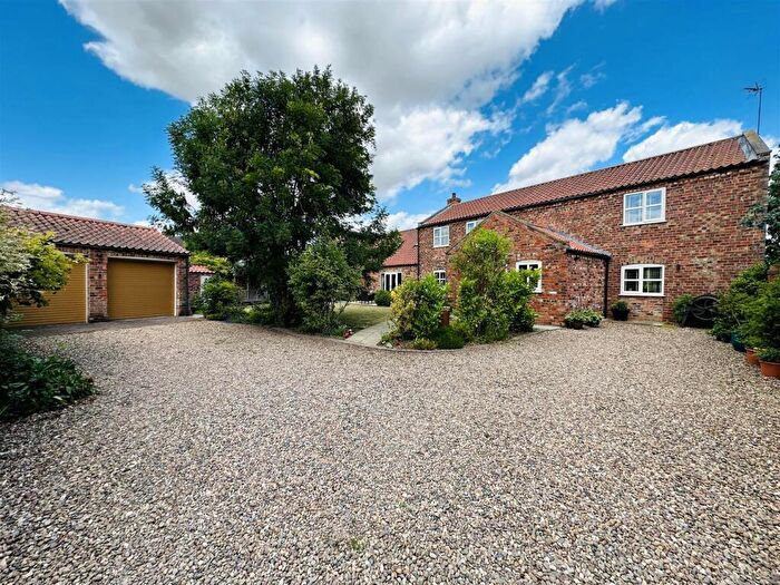 5 Bedroom Barn Conversion For Sale In Asselby, Goole, DN14