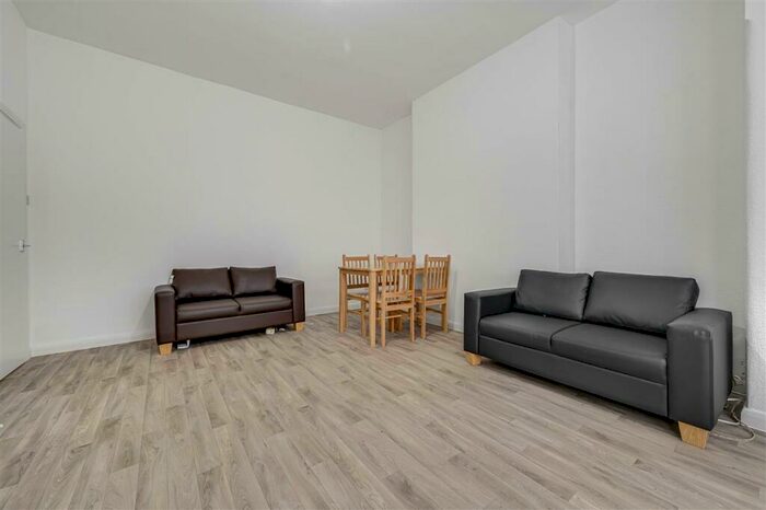 2 Bedroom Flat For Sale In Cranhurst Road, NW2