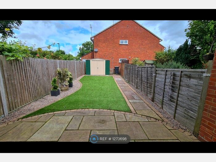 1 Bedroom Maisonette To Rent In Green Road, London N14