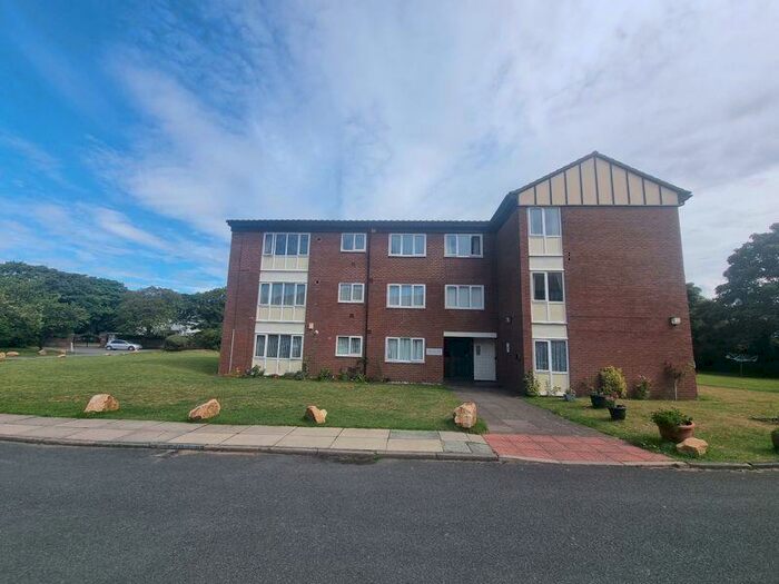 2 Bedroom Flat To Rent In Dowhills Park, Liverpool, L23