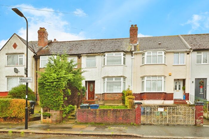 3 Bedroom Terraced House For Sale In Bracewell Avenue, Greenford, UB6