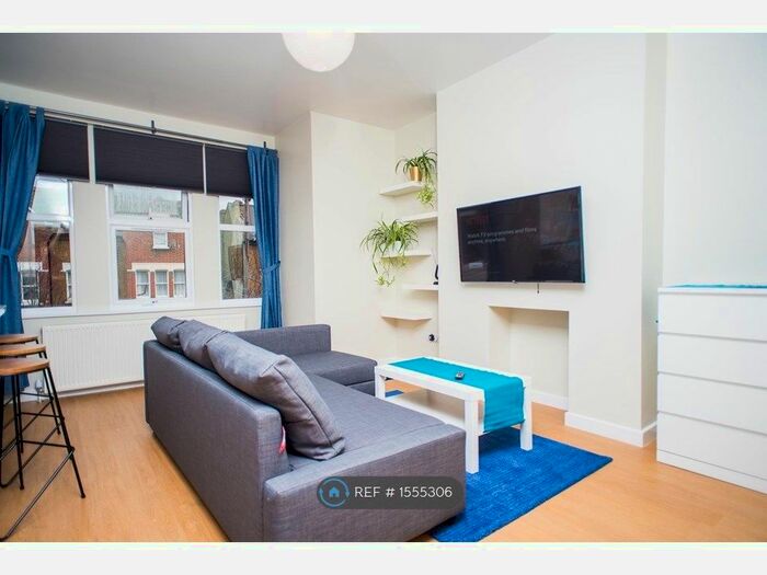 1 Bedroom Flat To Rent In Upstall Street, London, SE5