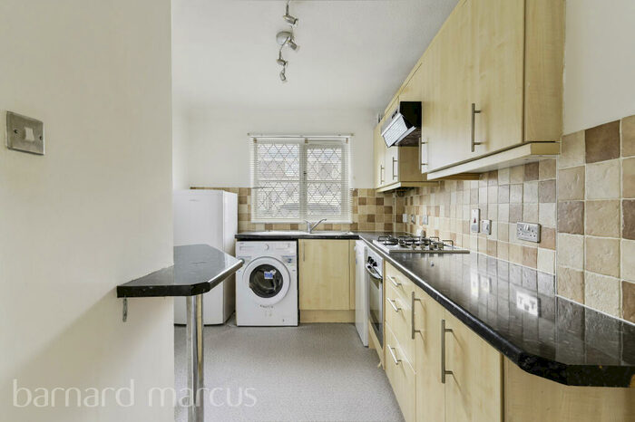 3 Bedroom House To Rent In Hawthorne Place, Epsom, KT17