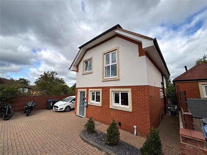 4 Bedroom Detached House To Rent In Ellen Gardens, Camberley, Surrey, GU15