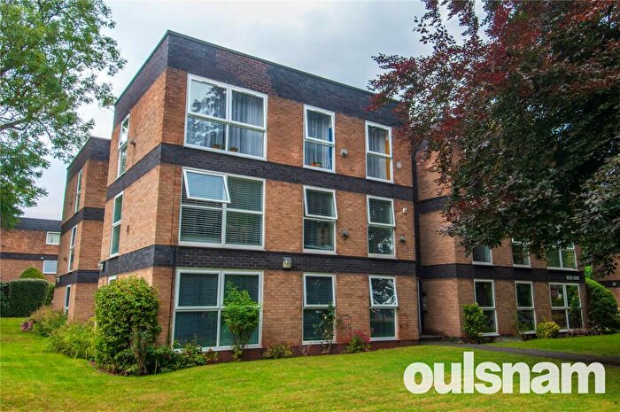 2 Bedroom Apartment To Rent In Beech Court, Middleton Hall Road, Kings Norton, Birmingham, B30