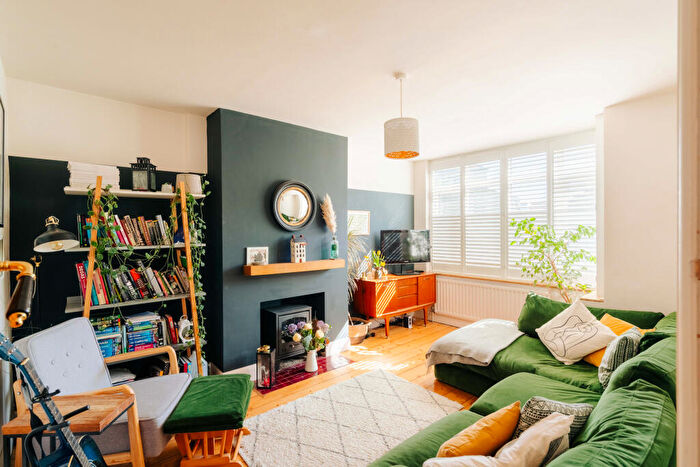 3 Bedroom Terraced House For Sale In Sandling Avenue, Horfield, BS7