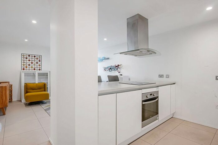 1 Bedroom Flat To Rent In Canal Street, Nottingham One Tower, NG1