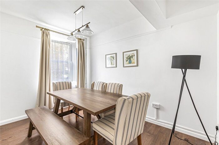 4 Bedroom Flat To Rent In Sackville House, London, SW16