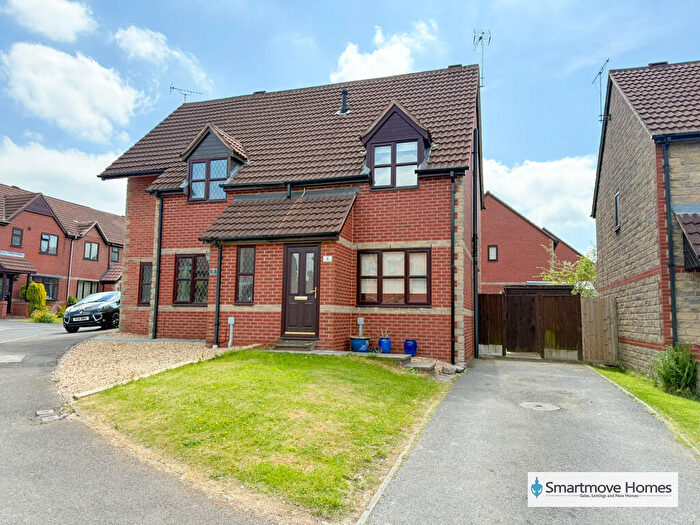 2 Bedroom Semi-Detached House To Rent In Hickleton Close, Ripley, DE5