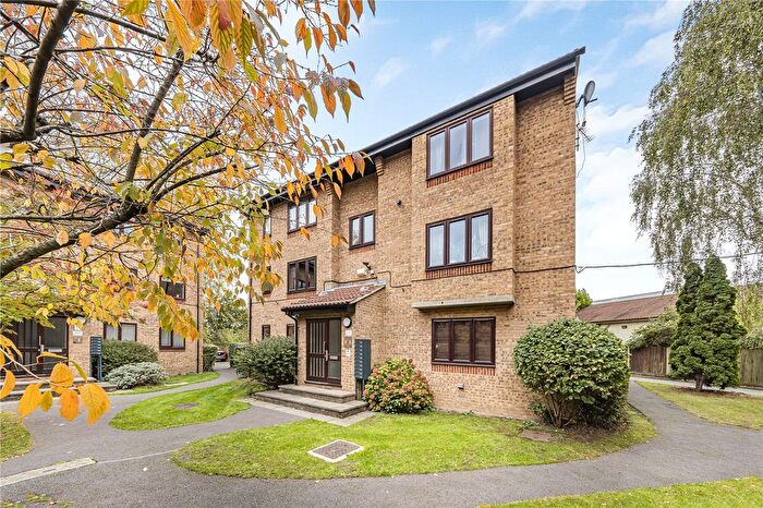 Studio For Sale In Gresham Way, Wimbledon, SW19