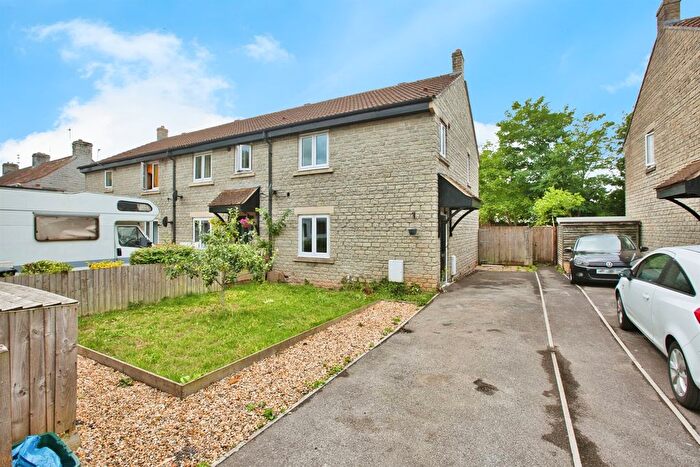 3 Bedroom End Of Terrace House For Sale In The Millands, Somerton, TA11