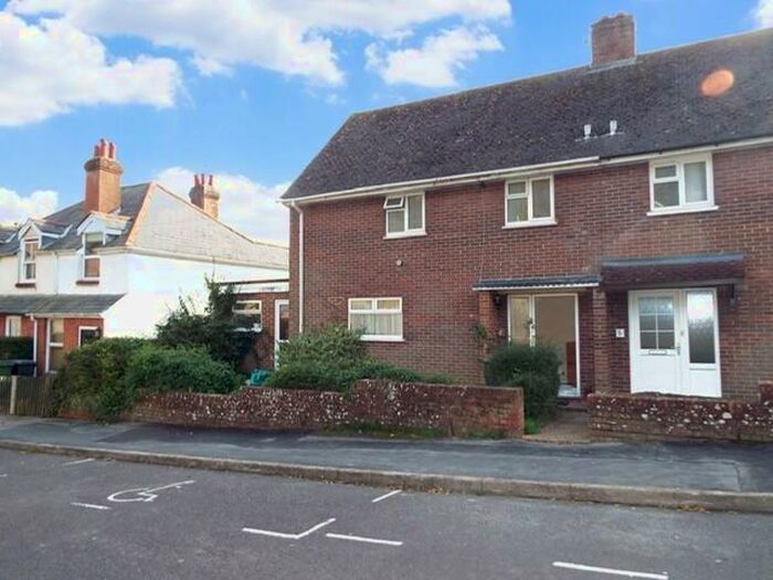 3 Bedroom Semi-Detached House To Rent In Dell Road, Winchester, SO23