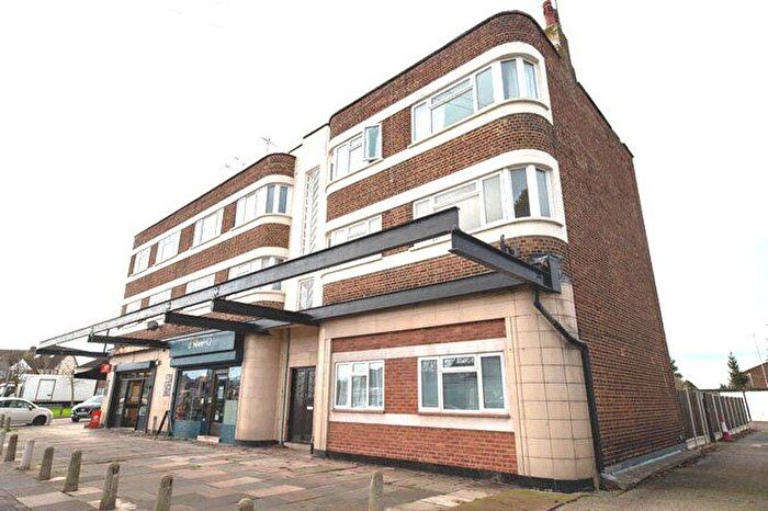 2 Bedroom Flat For Sale In Manners Way, Southend-On-Sea, Essex, SS2