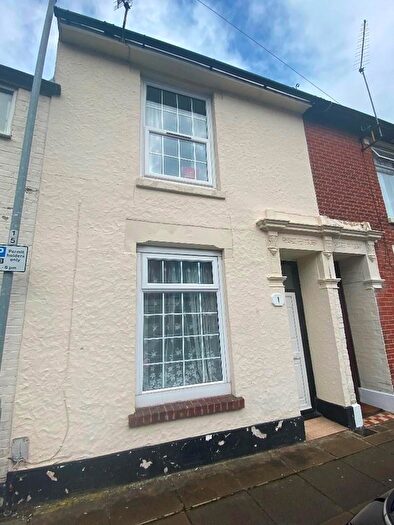 3 Bedroom End Of Terrace House For Sale In Telephone Road, Portsmouth, Hampshire, PO4