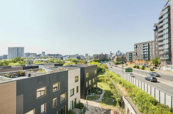 2 Bedroom Apartment To Rent In Aire Lofts, Climate Innovation District, LS9