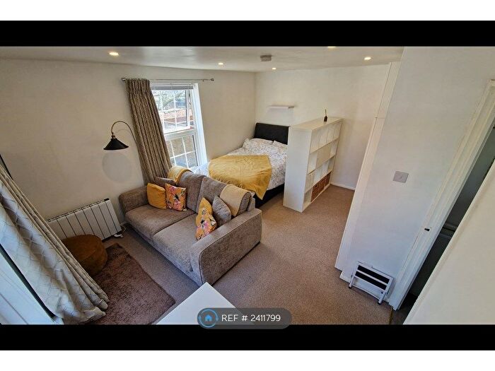 Studio To Rent In The Cloisters, Welwyn Garden City, AL8