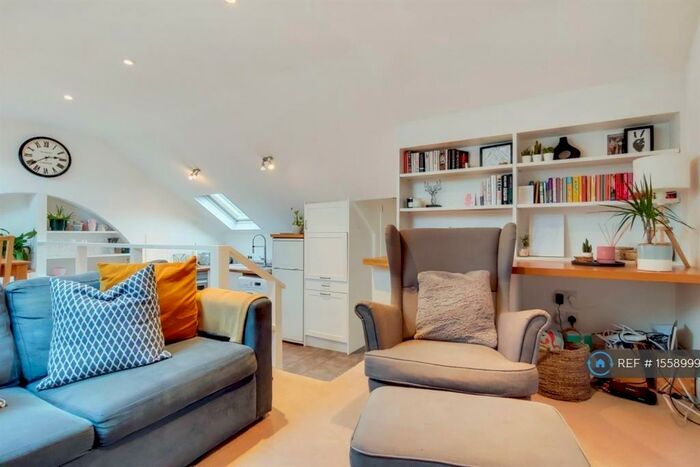 1 Bedroom Flat To Rent In Cavendish Road, London, SW12