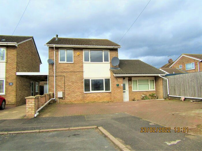 4 Bedroom Link Detached House To Rent In Thurning Avenue, Stanground, Peterborough, PE2