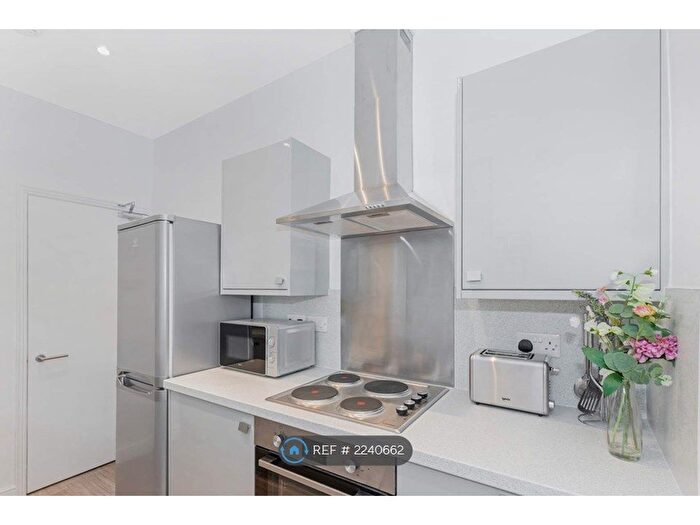 4 Bedroom Terraced House To Rent In Beachgrove Road, Bristol, BS16