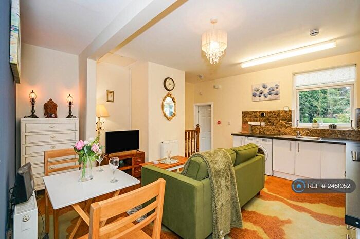 1 Bedroom Flat To Rent In Eccles Town Centre, Eccles, M30