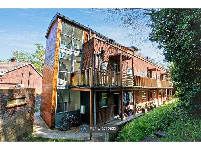 1 Bedroom Flat To Rent In Courtlands, Maidenhead, SL6