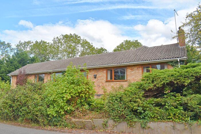 4 Bedroom Detached Bungalow For Sale In Hillside, Beckingham, LN5