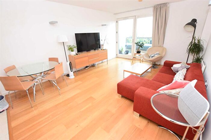 2 Bedroom Flat To Rent In Lumiere Building, City Road East, Southern Gateway, Manchester, M15