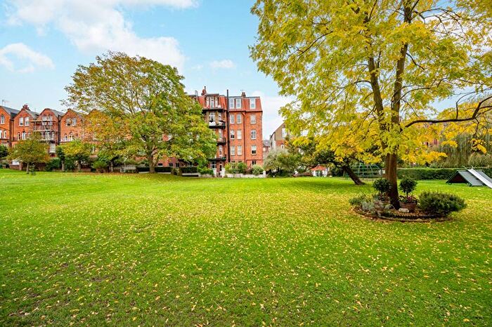 2 Bedroom Flat For Sale In Greencroft Gardens, South Hampstead, London, NW6