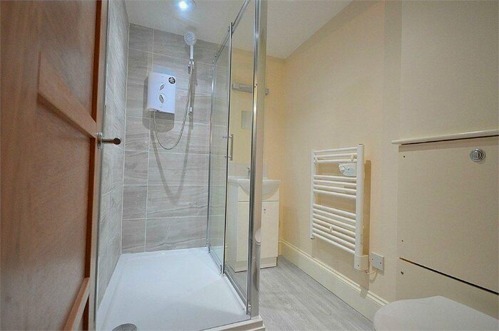 1 Bedroom Apartment To Rent In South Street, Abington, Northampton, NN1