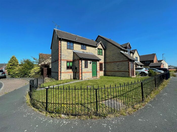 2 Bedroom Semi-Detached House To Rent In Mackintosh Court, Gilesgate, Durham, DH1