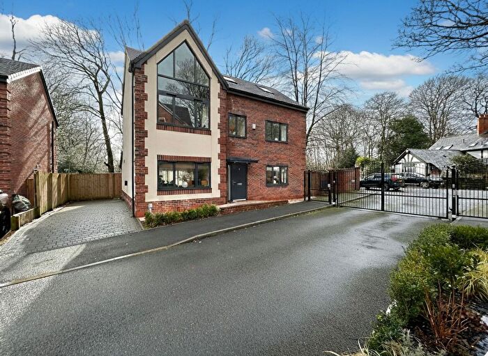 5 Bedroom Detached House For Sale In Belfry View, Worsley, M28