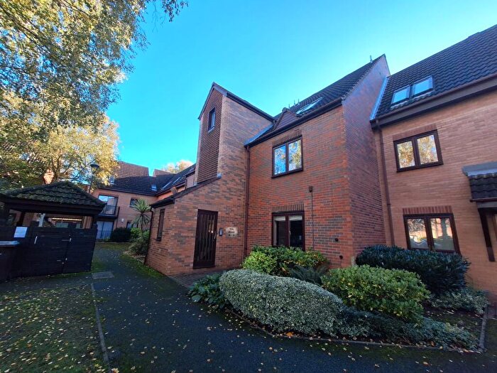 2 Bedroom Flat To Rent In Teal Wharf, Nottingham, NG7