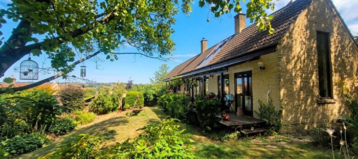 3 Bedroom Detached House For Sale In Hazelbury Hill, Box, Corsham, SN13