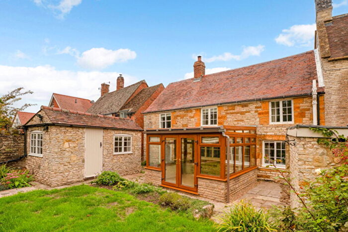 2 Bedroom Cottage For Sale In Church Lane, Newbold On Stour, Stratford Upon Avon, CV37
