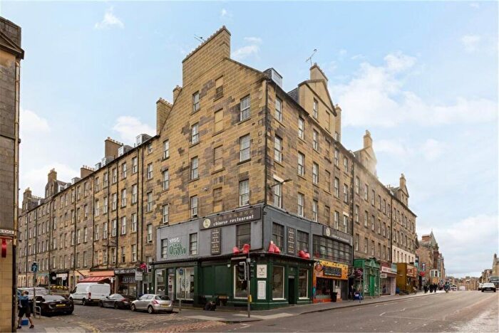 3 Bedroom Flat For Sale In / Drummond Street, Old Town, EH8