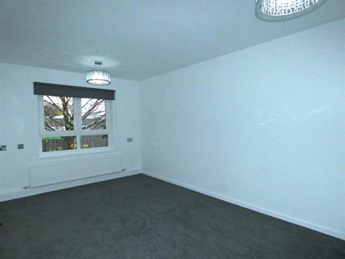 2 Bedroom Apartment To Rent In Aster Street, Oldham, OL1