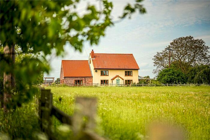 5 Bedroom Detached House For Sale In Atterby Carr Lane, Snitterby Carr, DN21