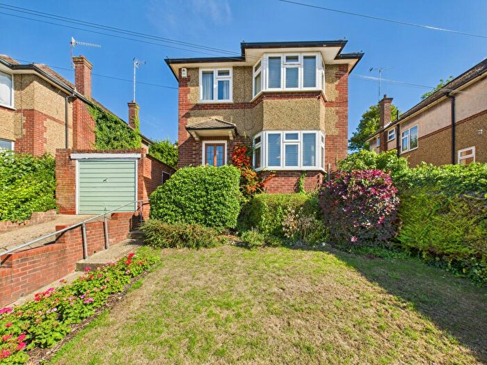 3 Bedroom Detached House For Sale In Lyndhurst Close, High Wycombe, Buckinghamshire, HP13