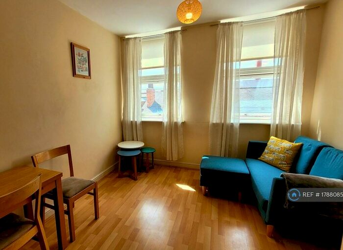 1 Bedroom Flat To Rent In Kirkgate, Leeds, LS2