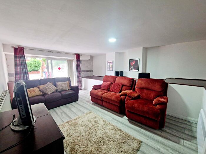 1 Bedroom Apartment To Rent In Gorse Road, BB2