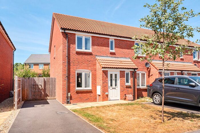 3 Bedroom End Of Terrace House For Sale In Monkton Heathfield, Taunton, TA2