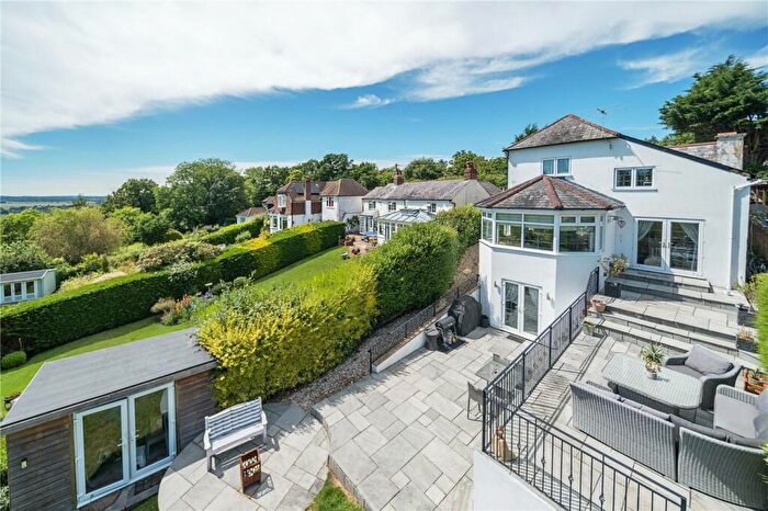 5 Bedroom Detached House For Sale In Warren Corner, Ewshot, Farnham, Hampshire, GU10