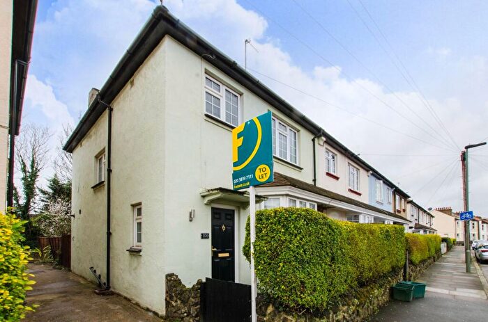 3 Bedroom House To Rent In Ridley Road, Bromley, BR2