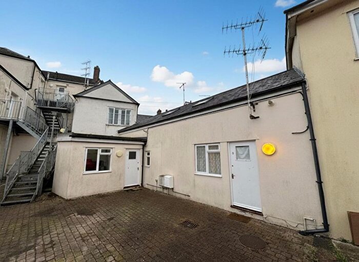 1 Bedroom Property To Rent In Globe Court, Honiton, EX14