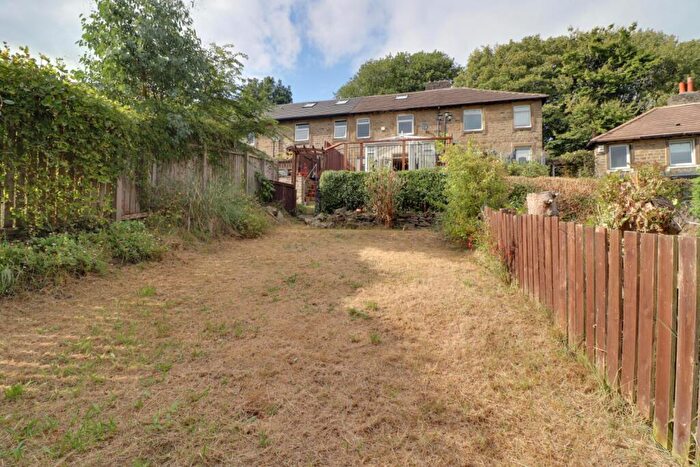 3 Bedroom Terraced House For Sale In Parklands, Holmfirth, West Yorkshire, HD9