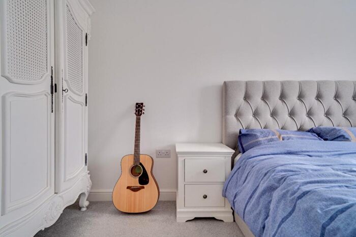 3 Bedroom Terraced House For Sale In High Street, Fenstanton, Huntingdon, Cambridgeshire, PE28